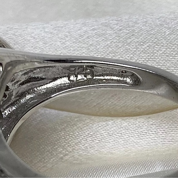 Interlocking CZ in Rhodium Plated Sterling Silver 925 Hand Crafted Ring Sz 8.50 - Picture 6 of 6
